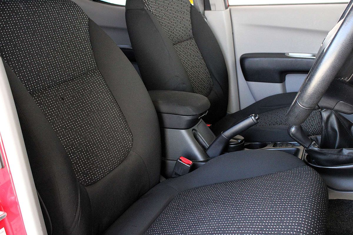 2013 Mitsubishi Triton GLX-R MN 4X4