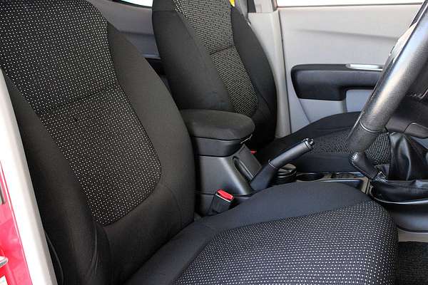 2013 Mitsubishi Triton GLX-R MN 4X4