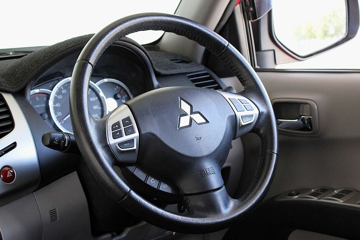 2013 Mitsubishi Triton GLX-R MN 4X4