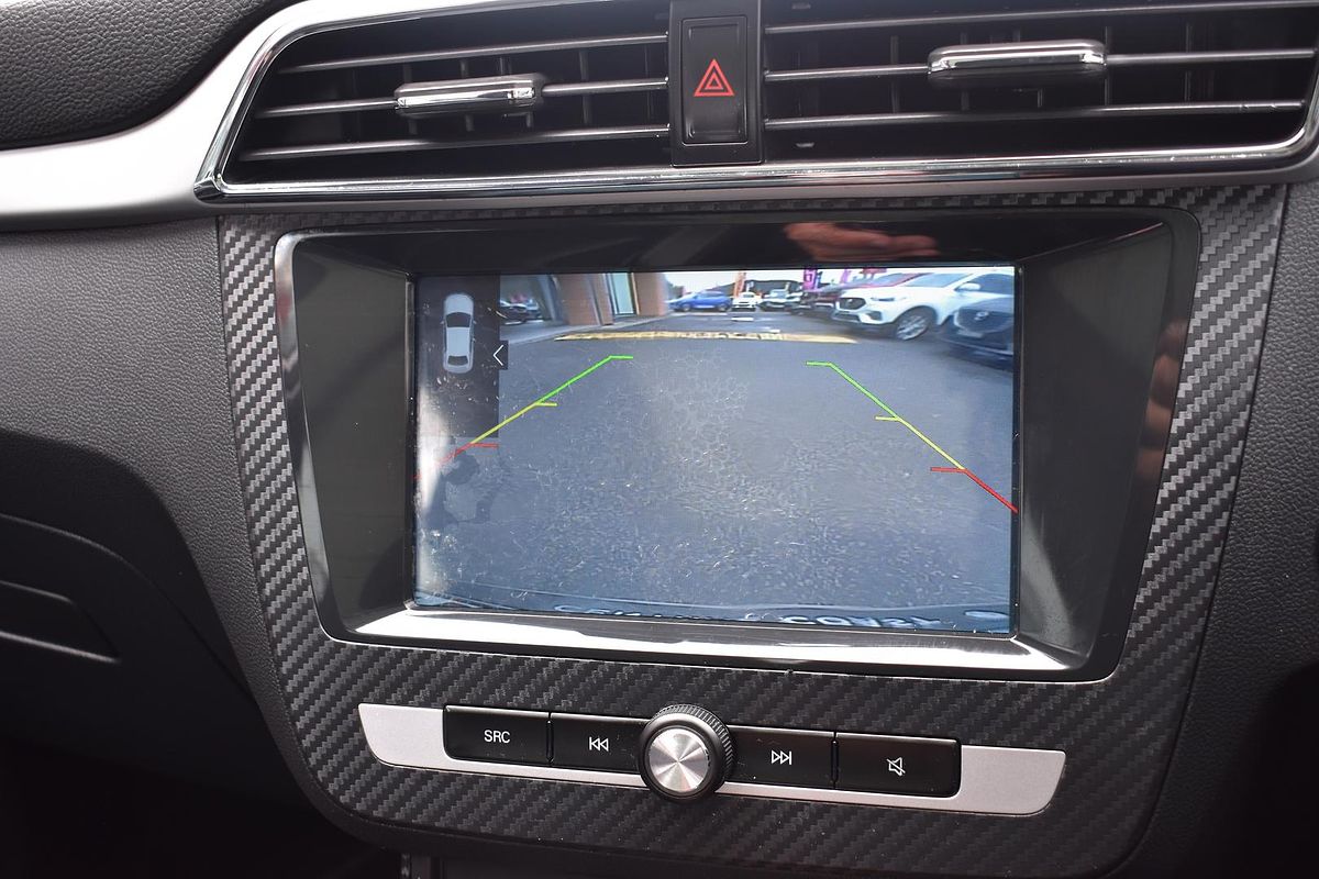 2020 MG ZS Essence AZS1