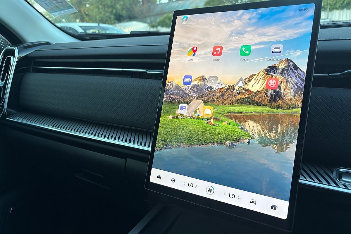 2025 Jaecoo J7 Track