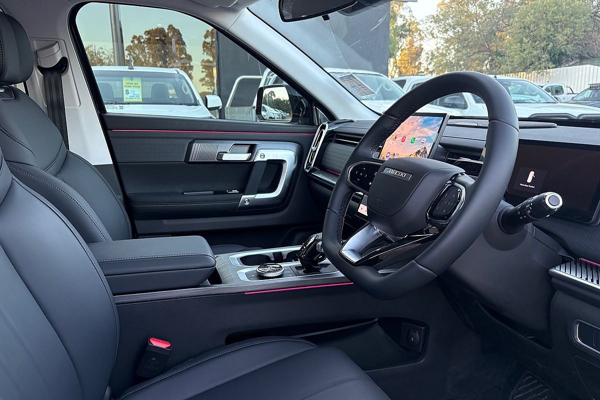 2025 Jaecoo J7 Track