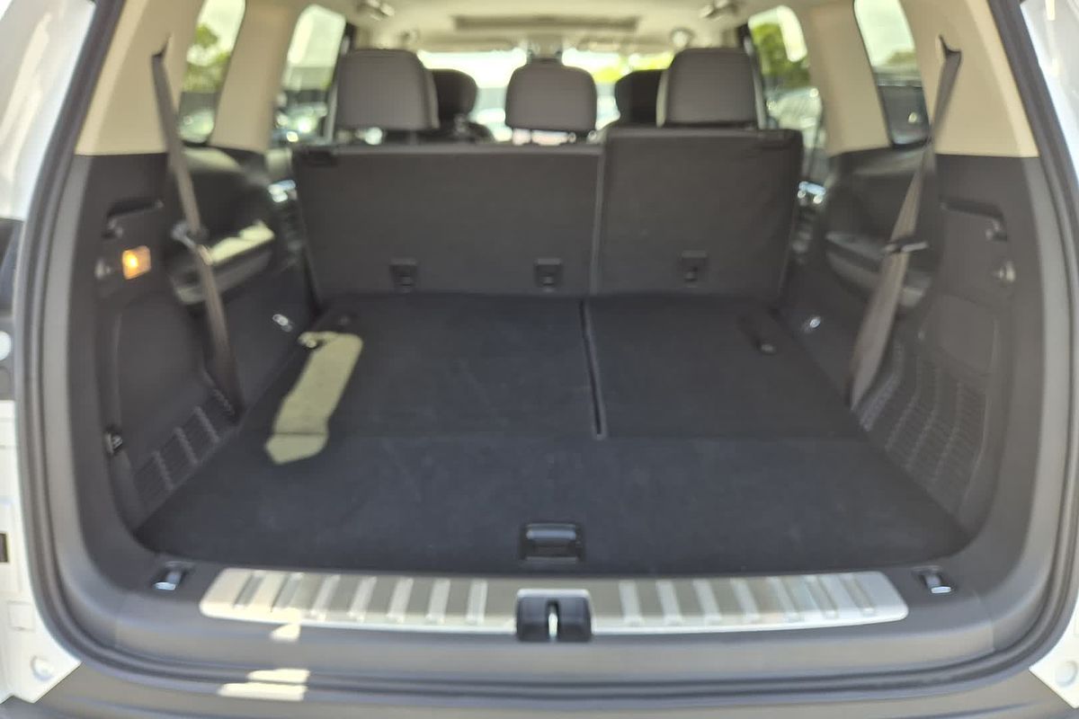 2024 LDV D90 Executive SV9A