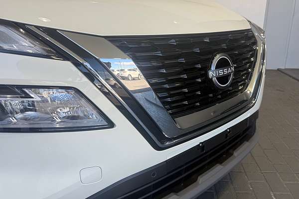 2025 Nissan X-TRAIL ST-L T33