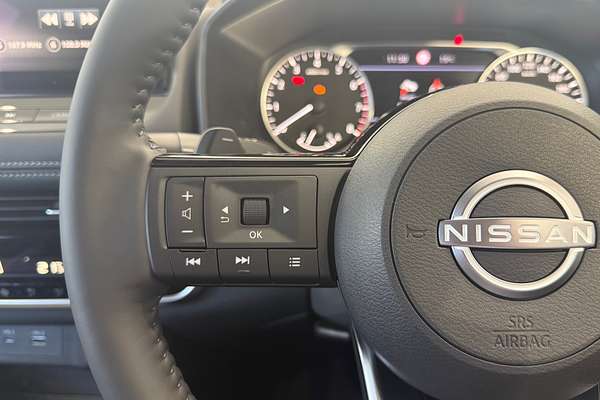 2025 Nissan X-TRAIL ST-L T33