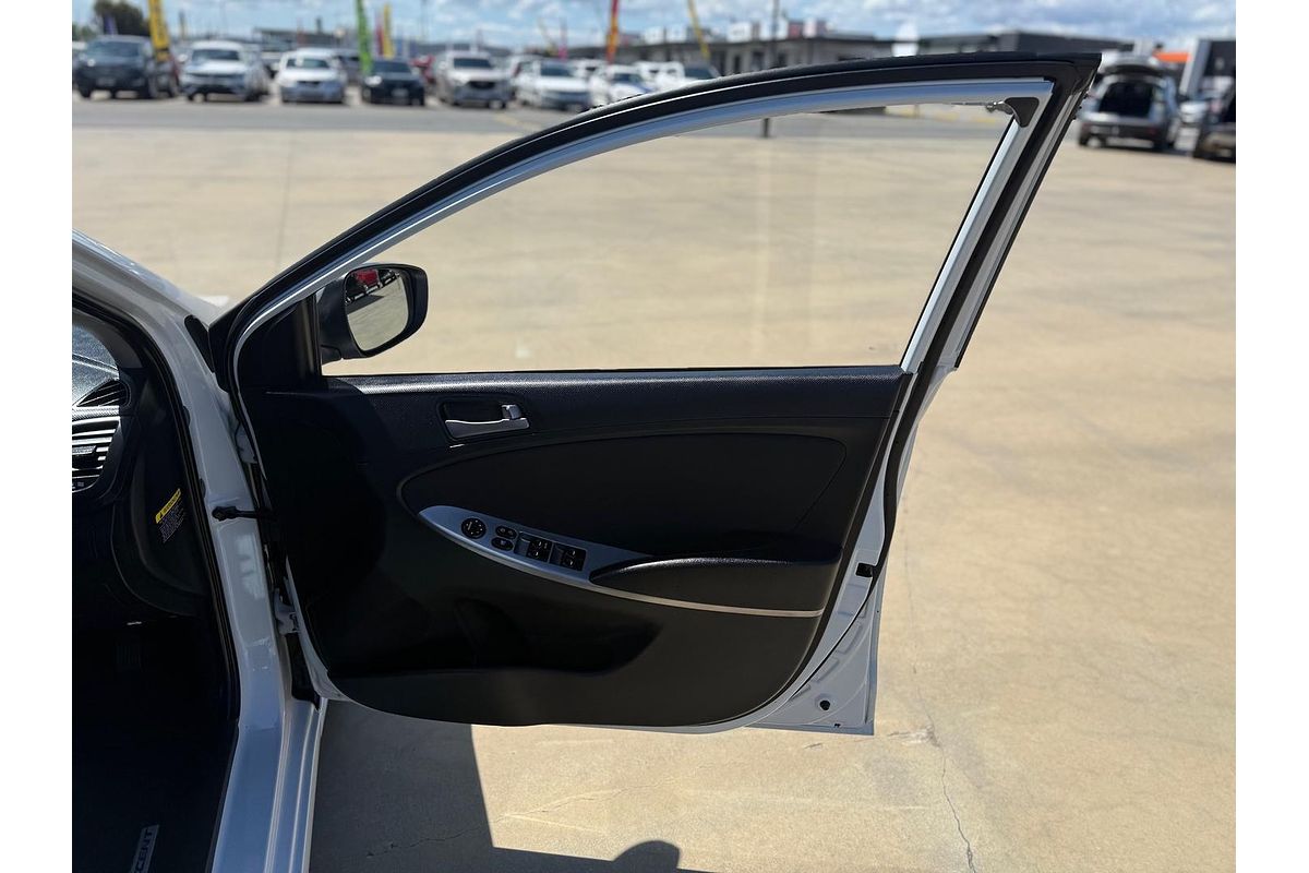 2018 Hyundai Accent Sport RB6