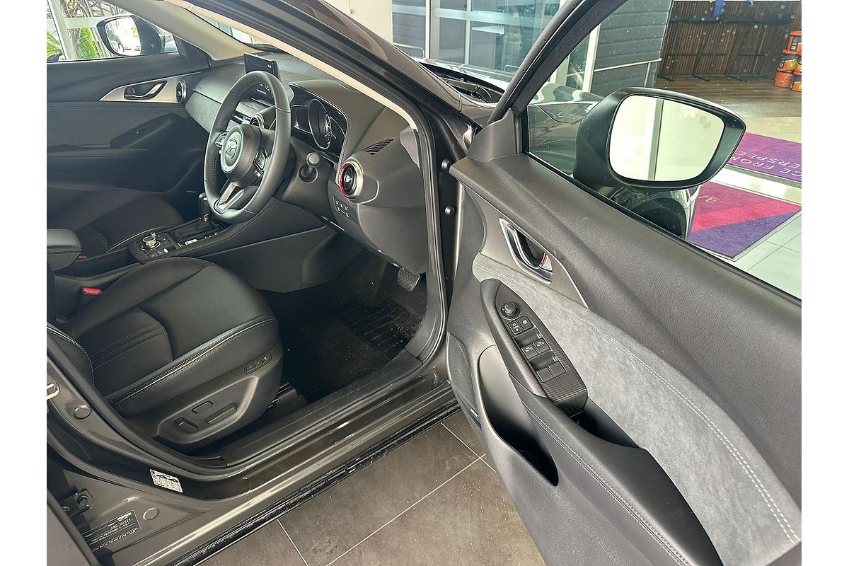 2024 Mazda CX-3 G20 Akari DK