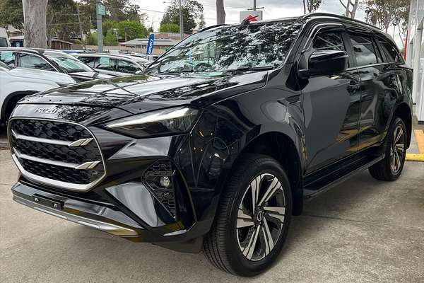 2025 Isuzu MU-X LS-T