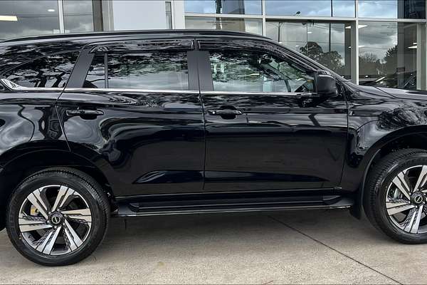 2025 Isuzu MU-X LS-T