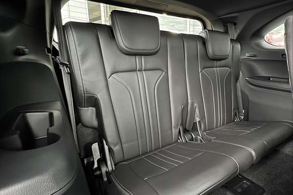 2025 Isuzu MU-X LS-T