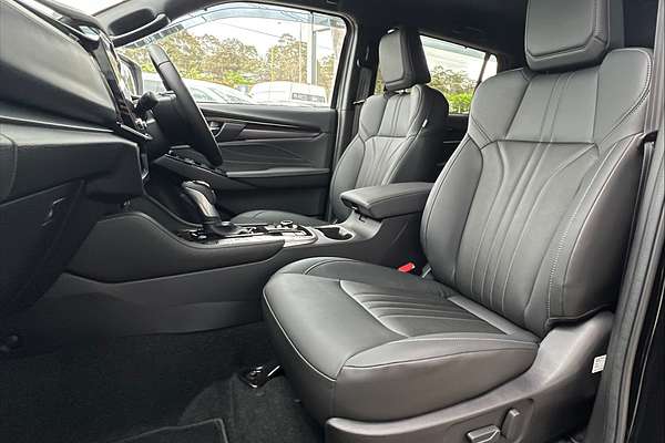 2025 Isuzu MU-X LS-T