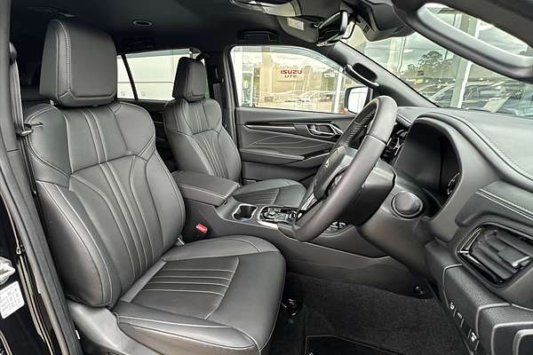 2025 Isuzu MU-X LS-T