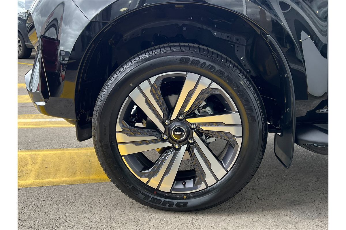 2025 Isuzu MU-X LS-T