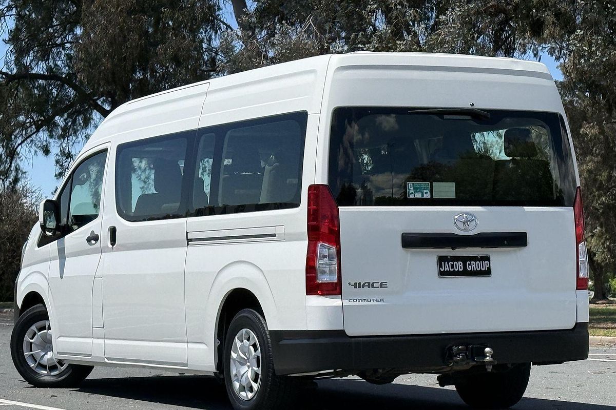 2019 Toyota Hiace Commuter GDH322R ELWB High Roof