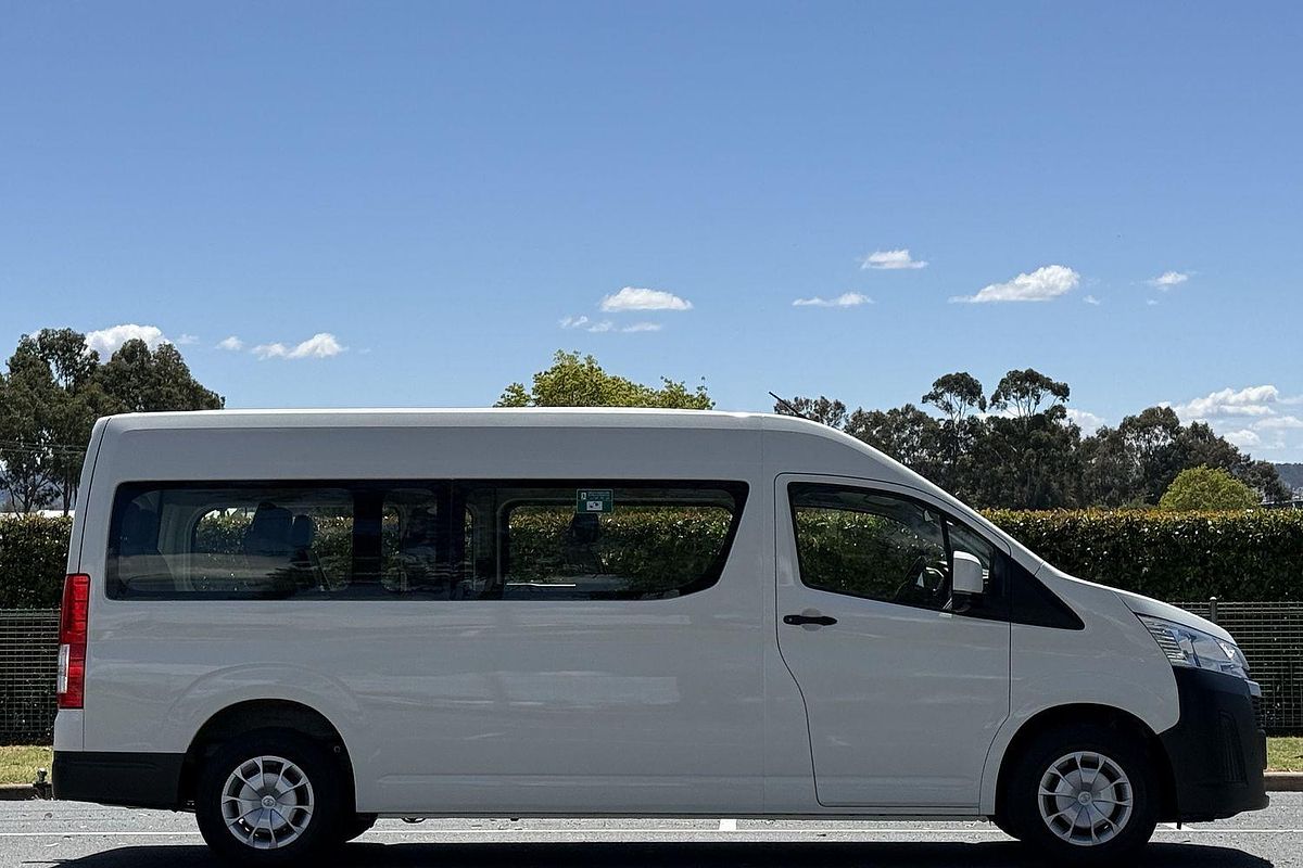 2019 Toyota Hiace Commuter GDH322R ELWB High Roof
