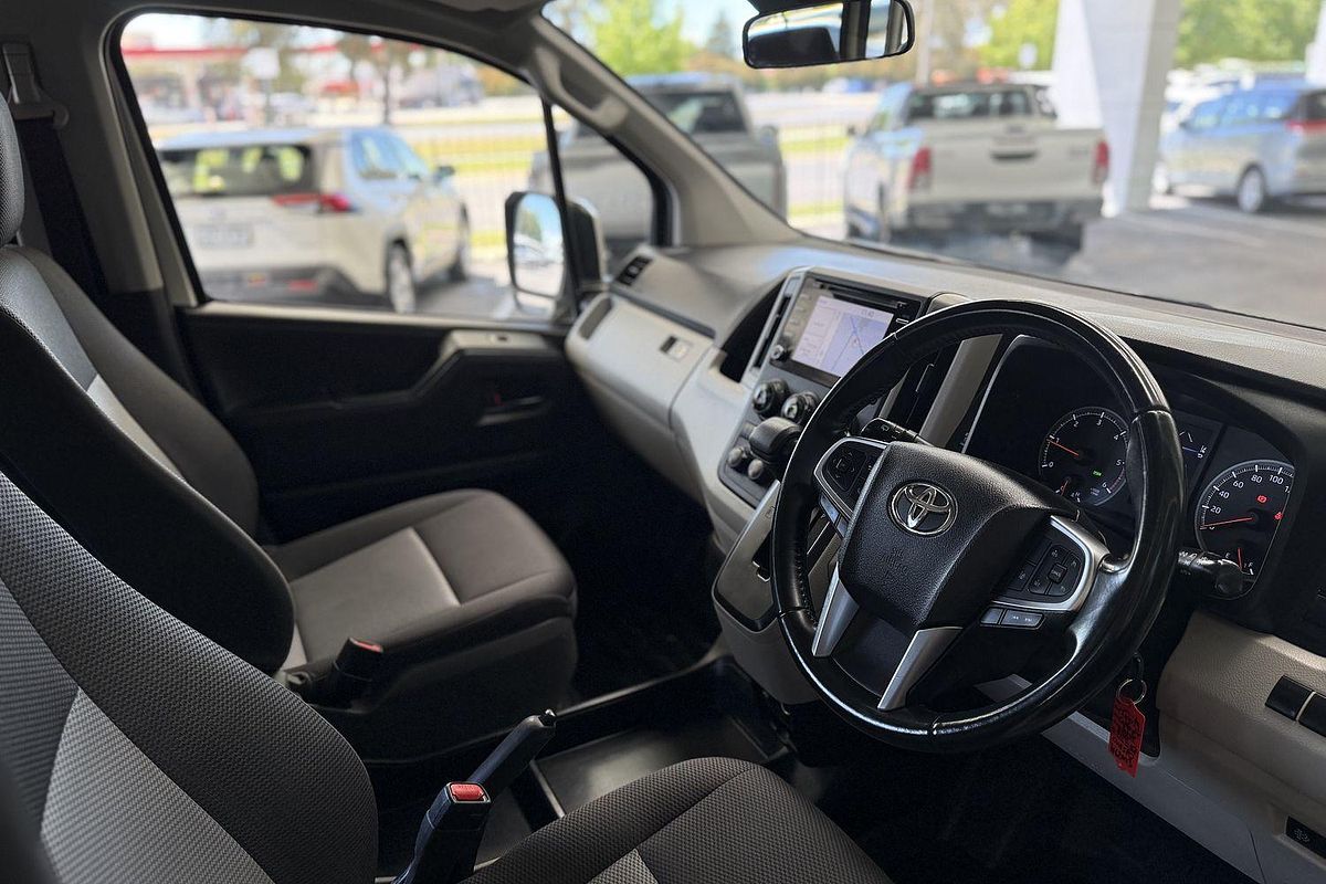 2019 Toyota Hiace Commuter GDH322R ELWB High Roof