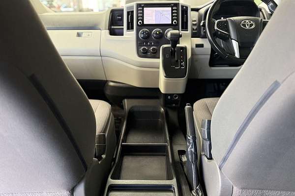 2019 Toyota Hiace Commuter GDH322R ELWB High Roof