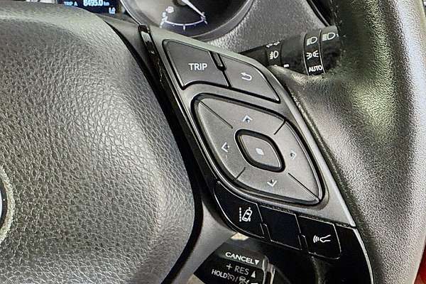 2023 Toyota C-HR GXL NGX10R