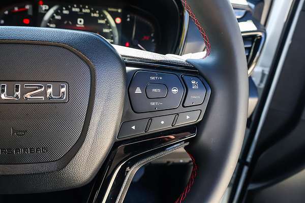 2025 Isuzu D-MAX X-TERRAIN 4X4