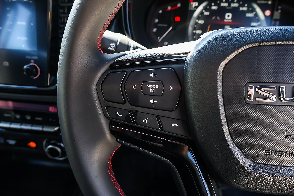 2025 Isuzu D-MAX X-TERRAIN 4X4