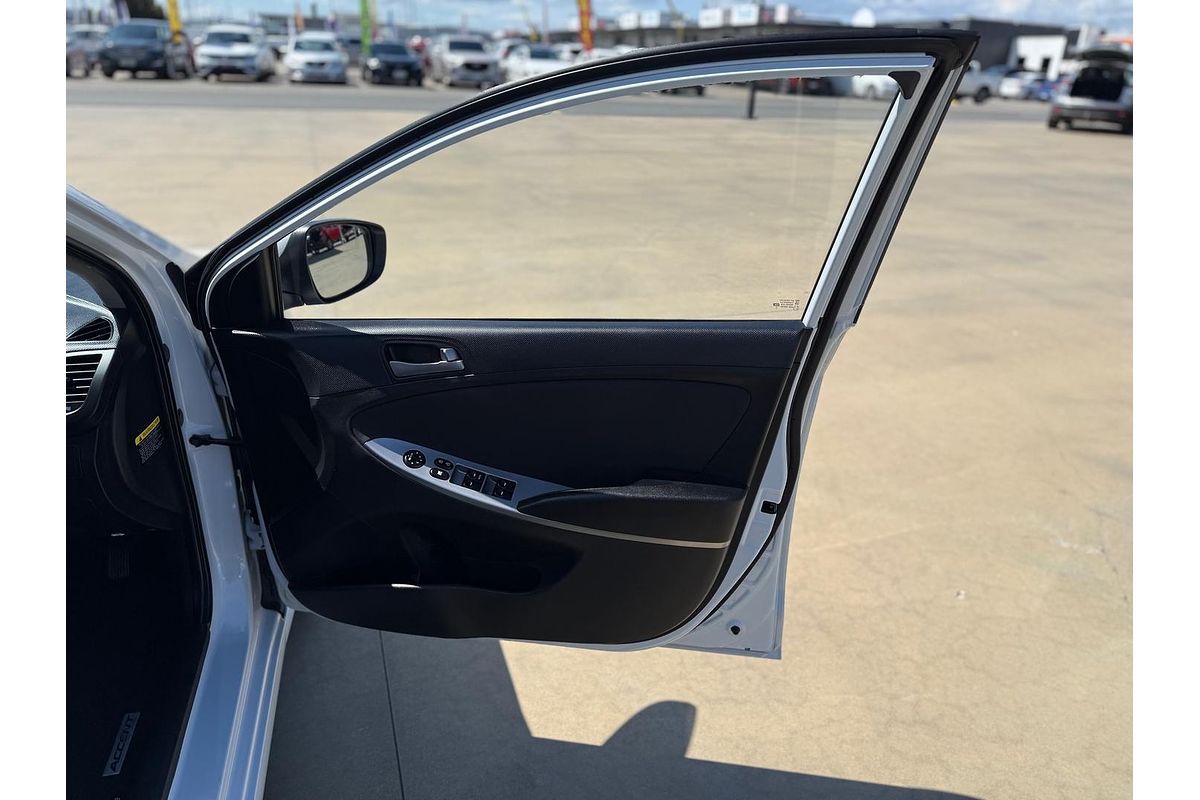 2018 Hyundai Accent Sport RB6