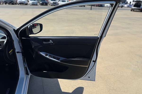 2018 Hyundai Accent Sport RB6