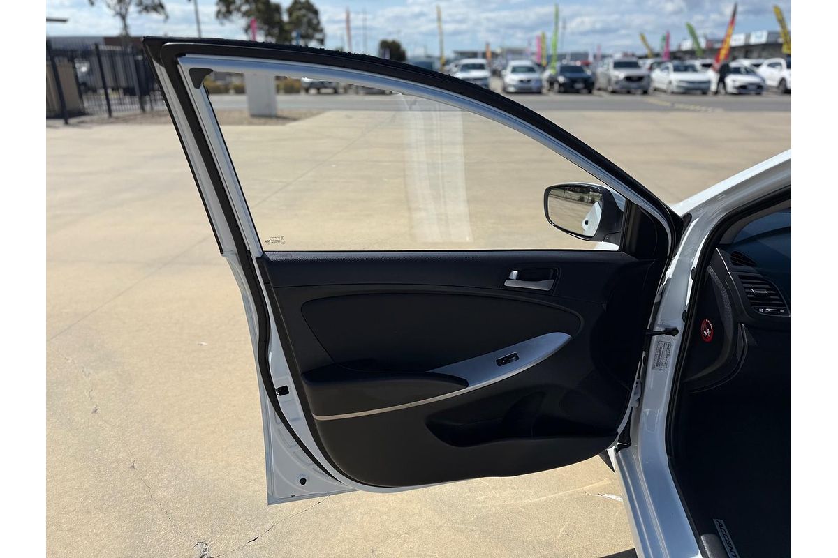 2018 Hyundai Accent Sport RB6