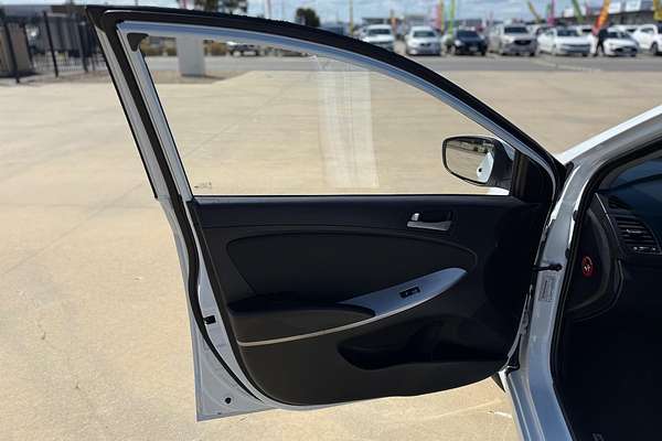 2018 Hyundai Accent Sport RB6