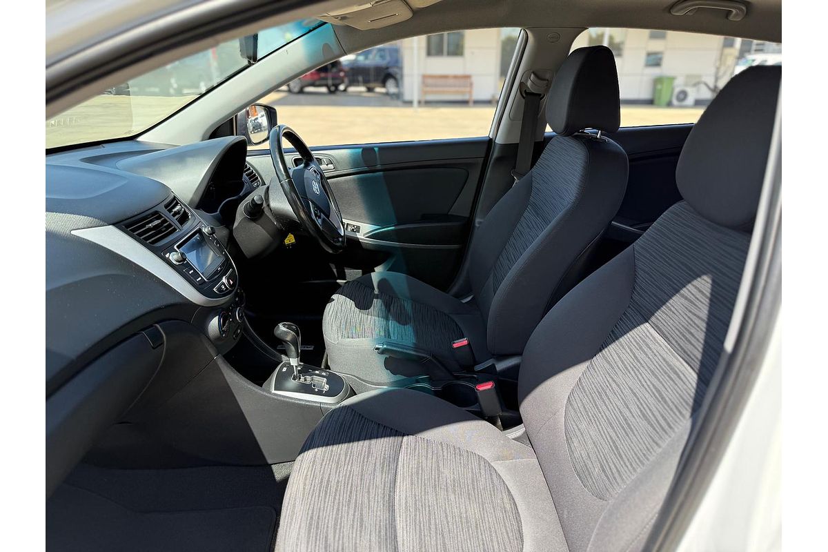 2018 Hyundai Accent Sport RB6