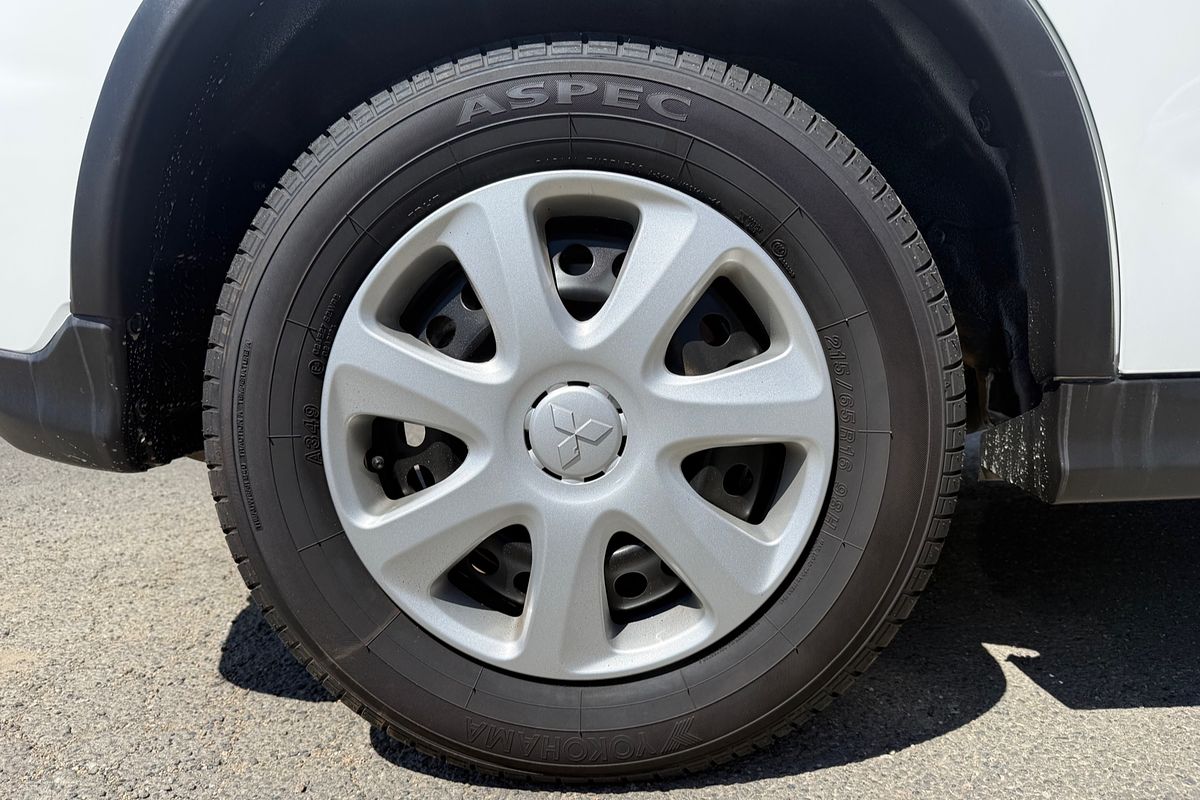 2023 Mitsubishi ASX GS XD