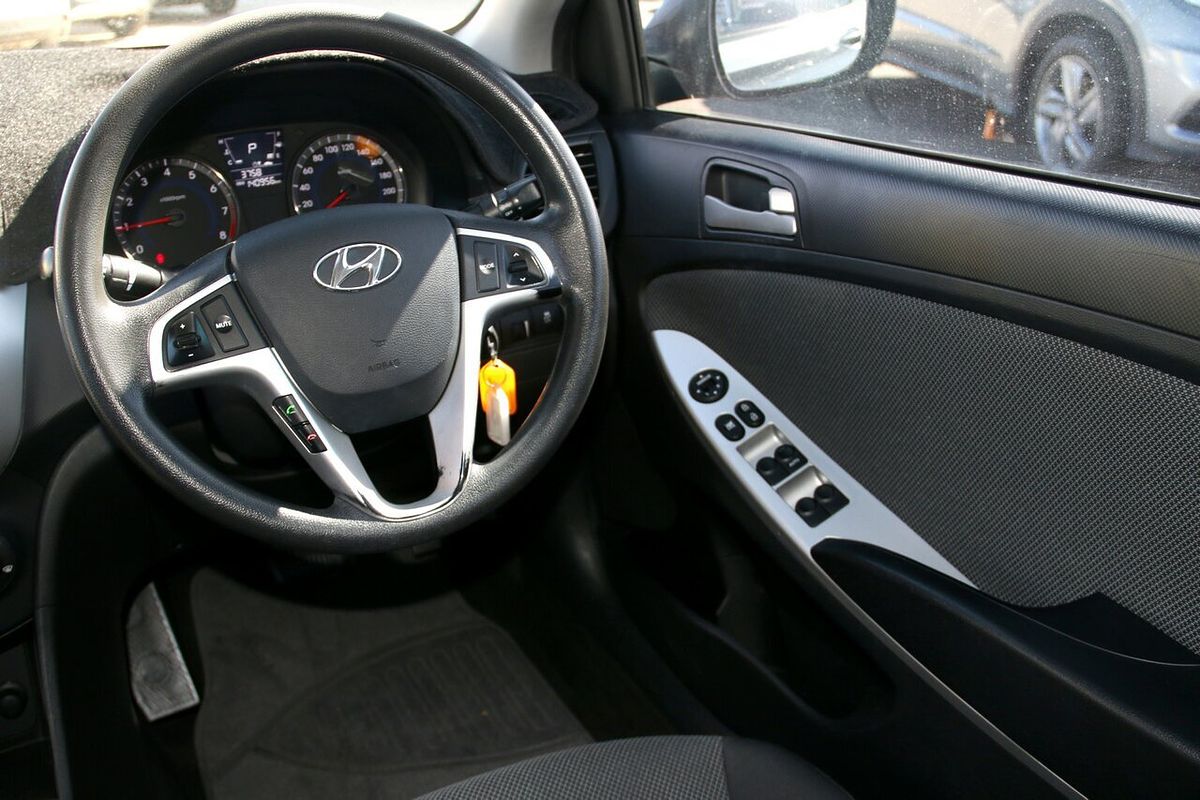 2012 Hyundai Accent Active RB