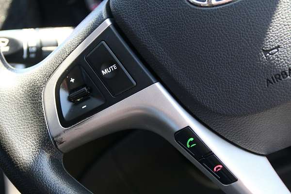 2012 Hyundai Accent Active RB