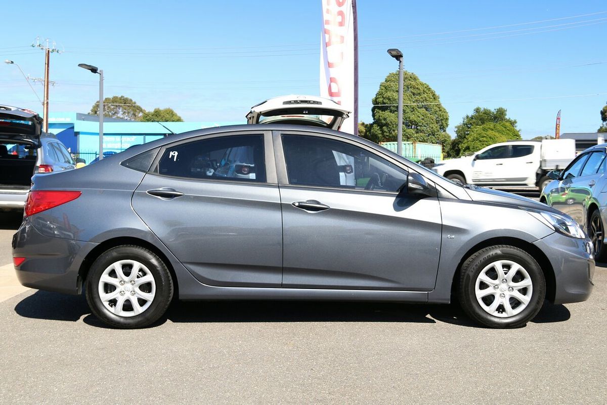 2012 Hyundai Accent Active RB