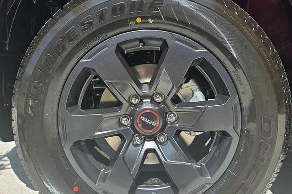 2025 Isuzu D-MAX X-TERRAIN 4X4