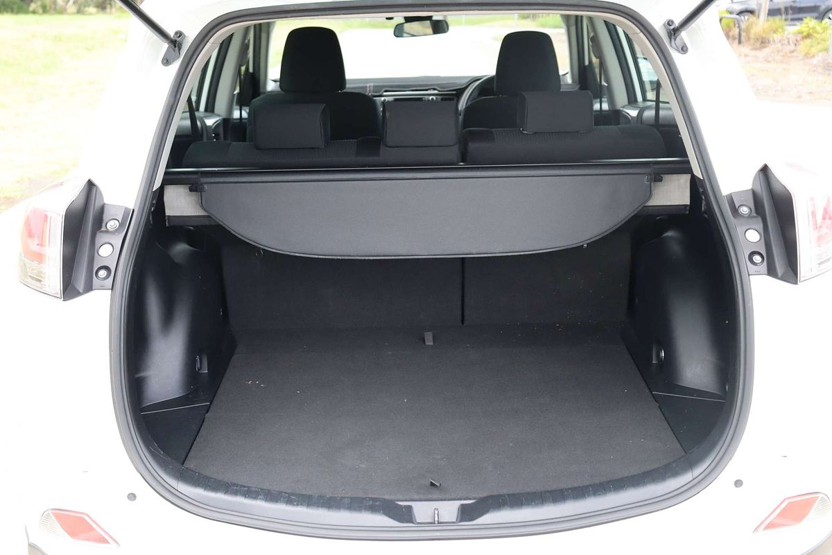 2018 Toyota RAV4 GX ZSA42R