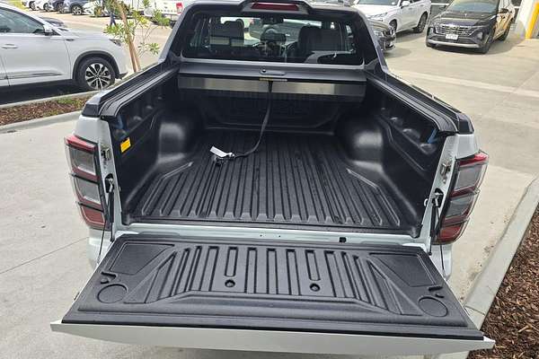 2024 Isuzu D-MAX X-TERRAIN 4X4