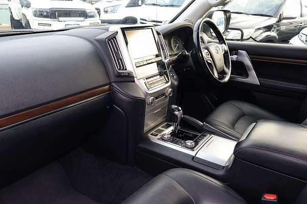 2017 Toyota Landcruiser VX VDJ200R