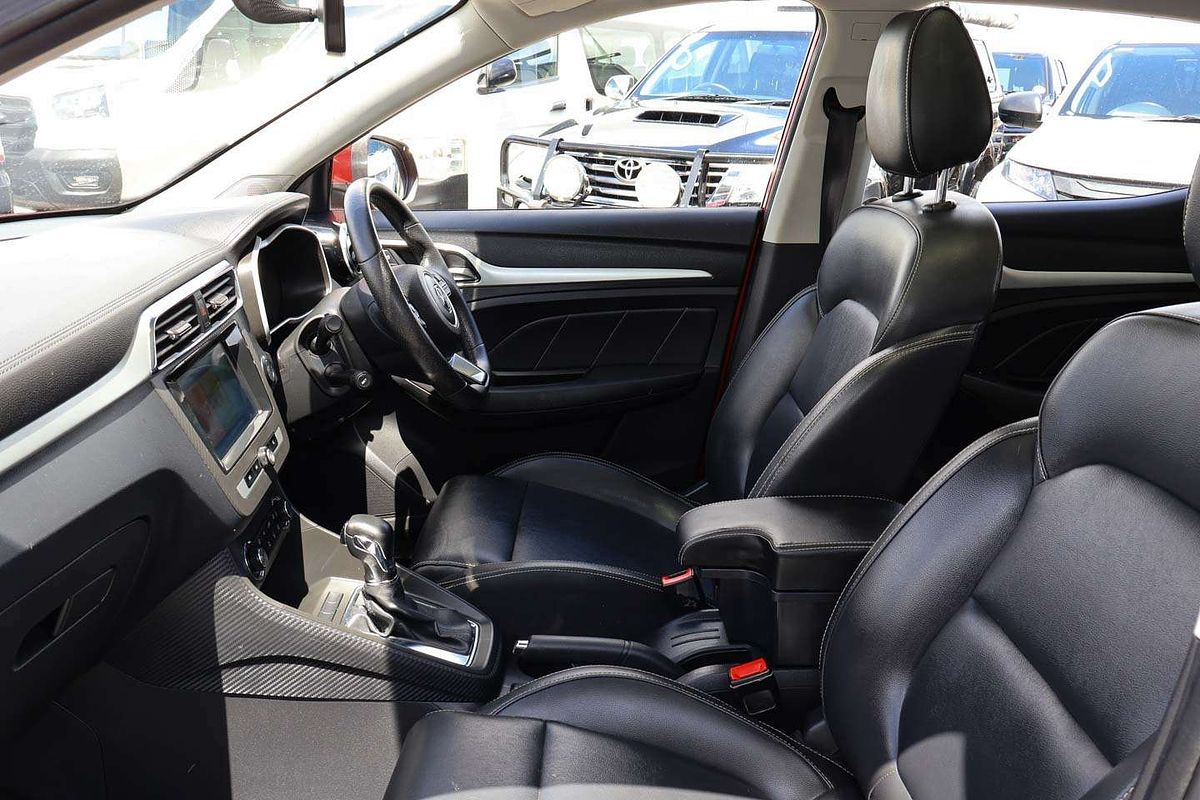 2019 MG ZS Essence AZS1