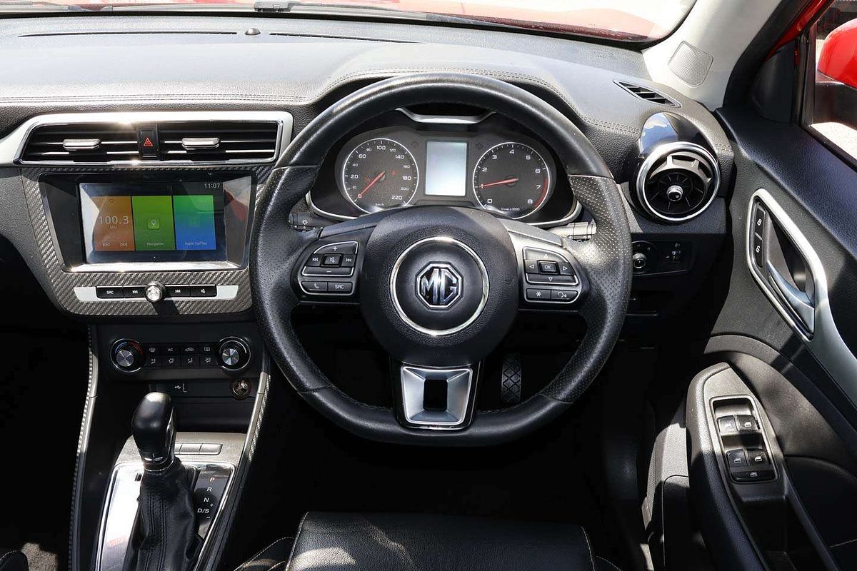 2019 MG ZS Essence AZS1