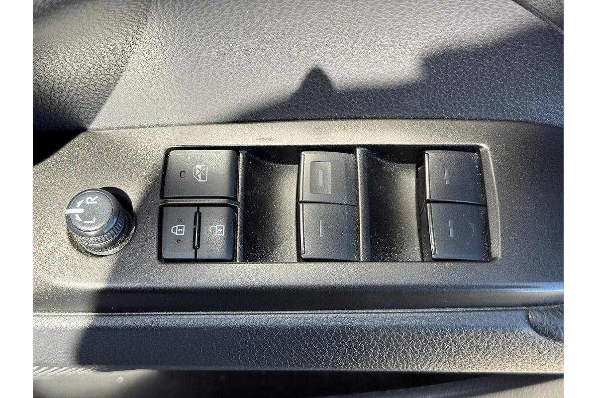 2021 Toyota Camry Ascent AXVH70R