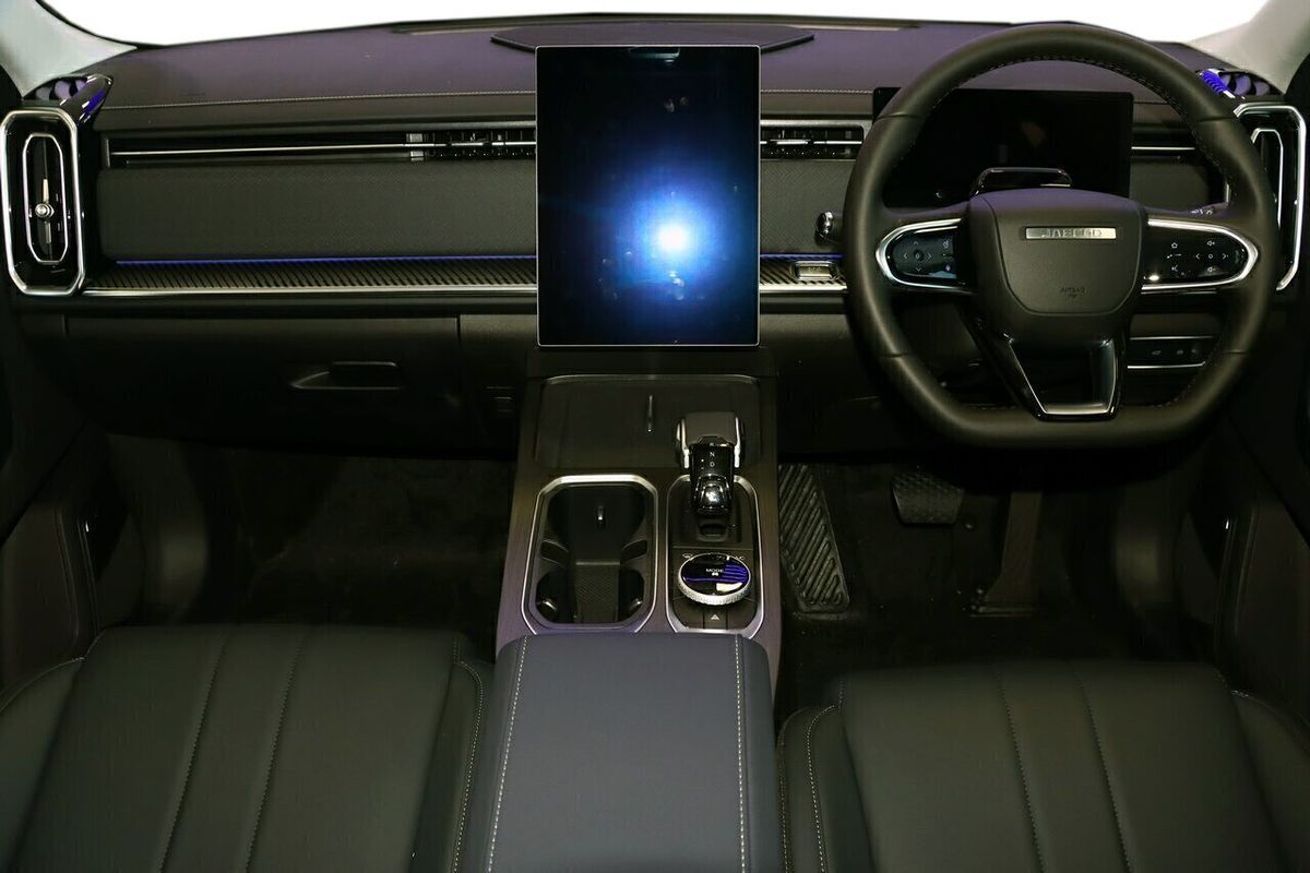 2025 Jaecoo J7 Track