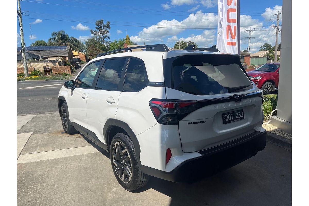 2025 Subaru Forester S6