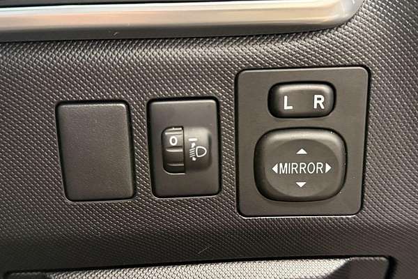 2019 Toyota Tarago GLi ACR50R