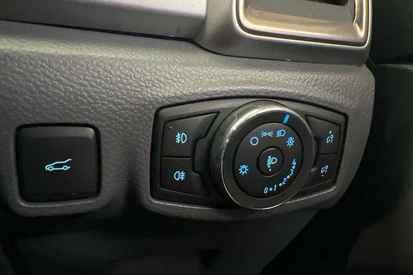 2015 Ford Everest Trend UA 3.2L