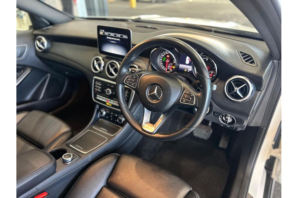2018 Mercedes-Benz GLA-Class GLA180 X156