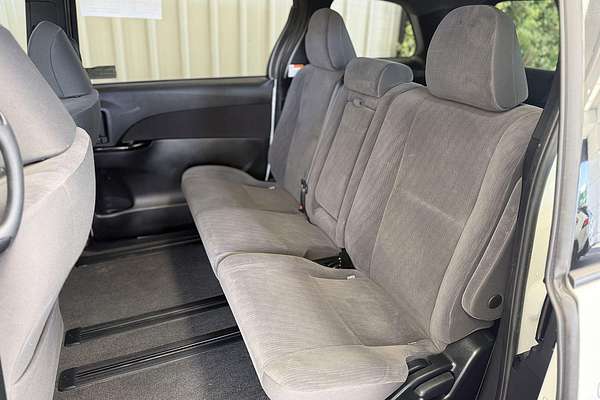 2019 Toyota Tarago GLi ACR50R