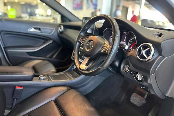 2018 Mercedes-Benz GLA-Class GLA180 X156
