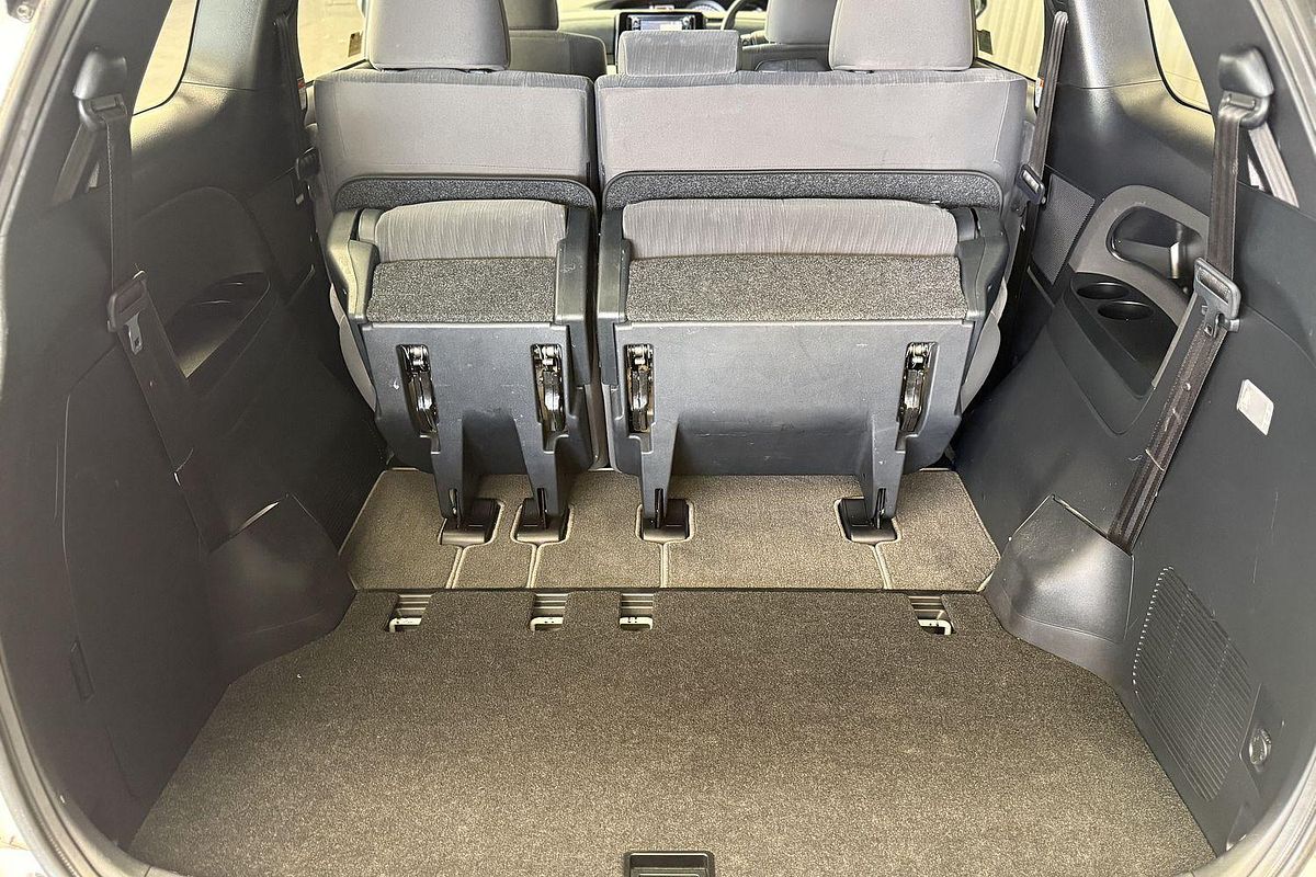 2019 Toyota Tarago GLi ACR50R