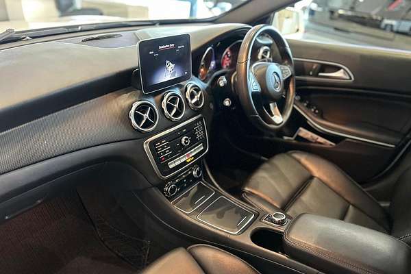 2018 Mercedes-Benz GLA-Class GLA180 X156