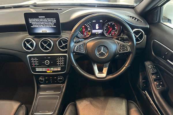 2018 Mercedes-Benz GLA-Class GLA180 X156
